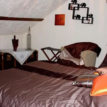 Oda ve Kahvaltı Manoir Ville Davy 3*